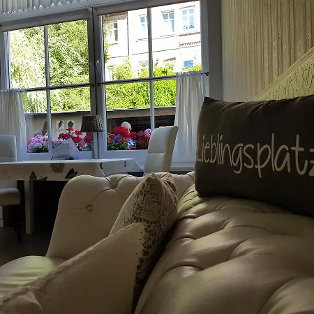 Apartment Villa Zur Altstadt Sassnitz Extérieur photo